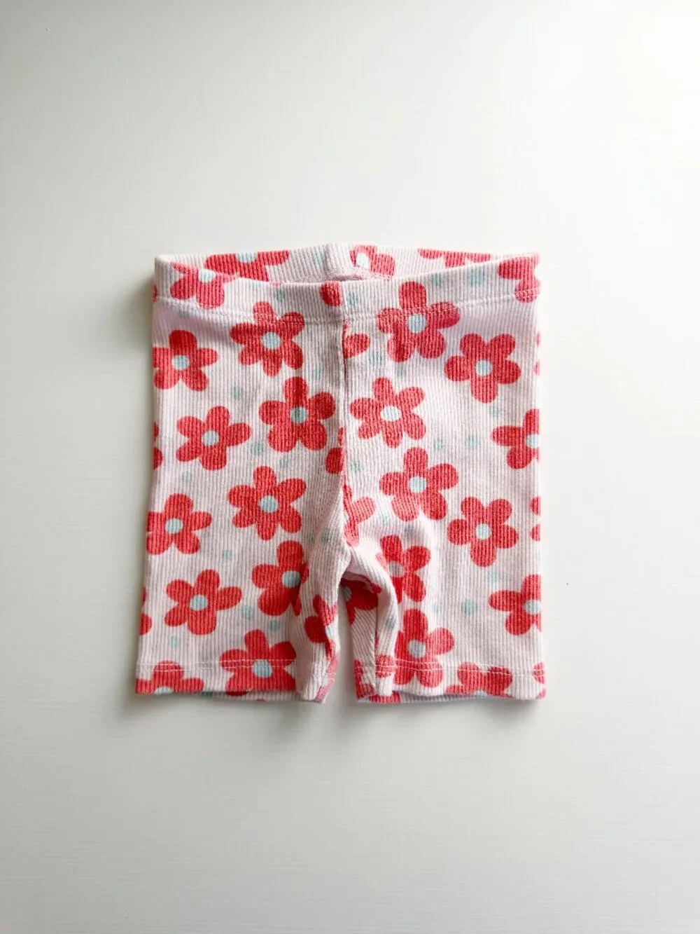 Cat & Jack Floral Ribbed Shorts • 18 Months